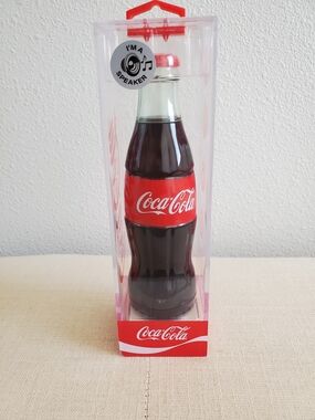 NEW Coca Cola Classic Bottle-Shaped Bluetooth Speaker